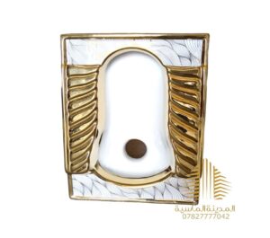 مقعد شرقي ذهبي فاخر